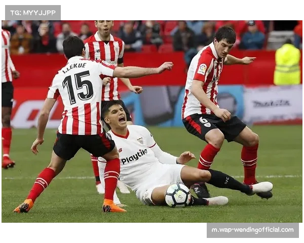 战术分析:巴萨客场1-4惨败塞维利亚暴露防守体系单点崩溃风险