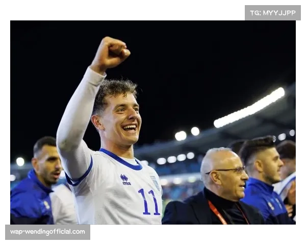 法兰克福门将桑托斯膝关节受伤 三门位置面临实战考验